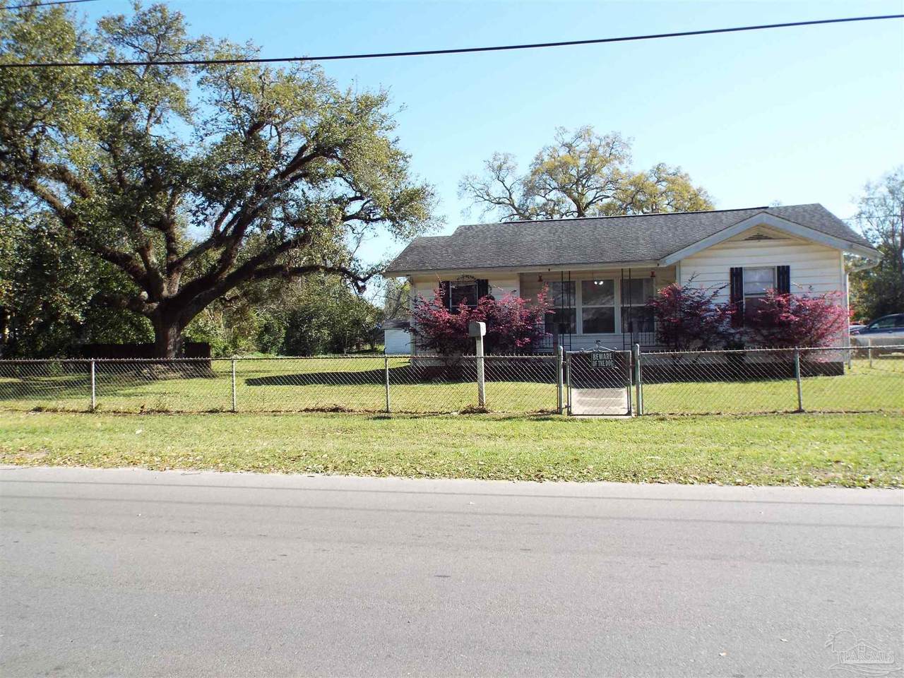 3009 Lee St - Photo 1