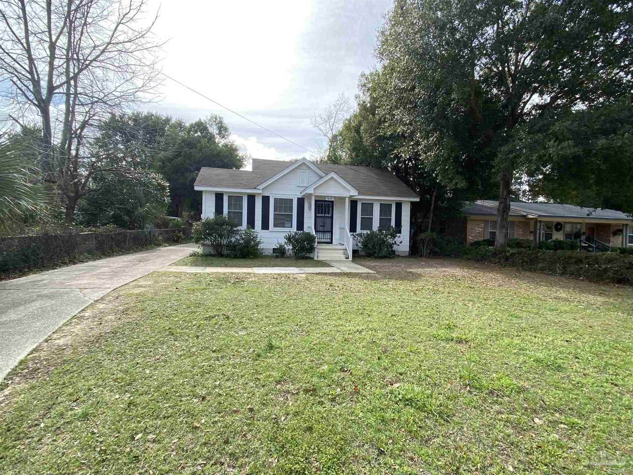 1621 Brainerd St - Photo 1