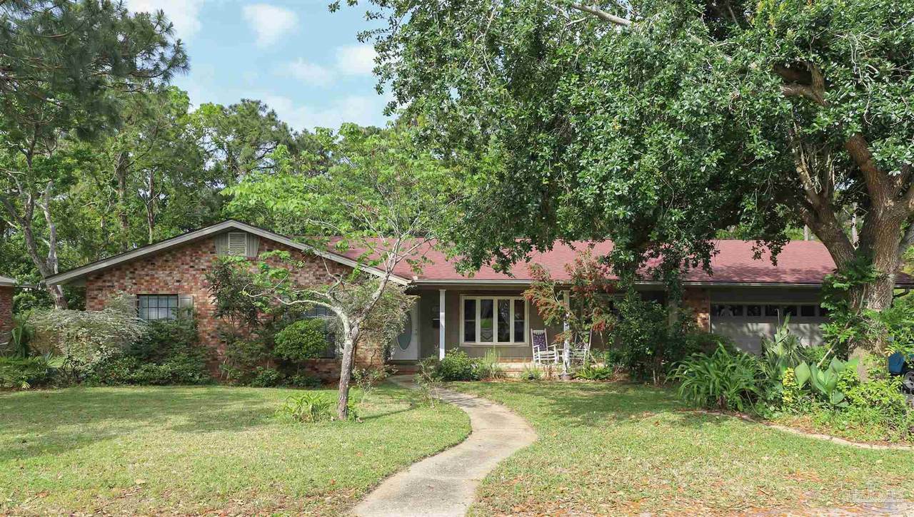 725 Poinciana Dr - Photo 1