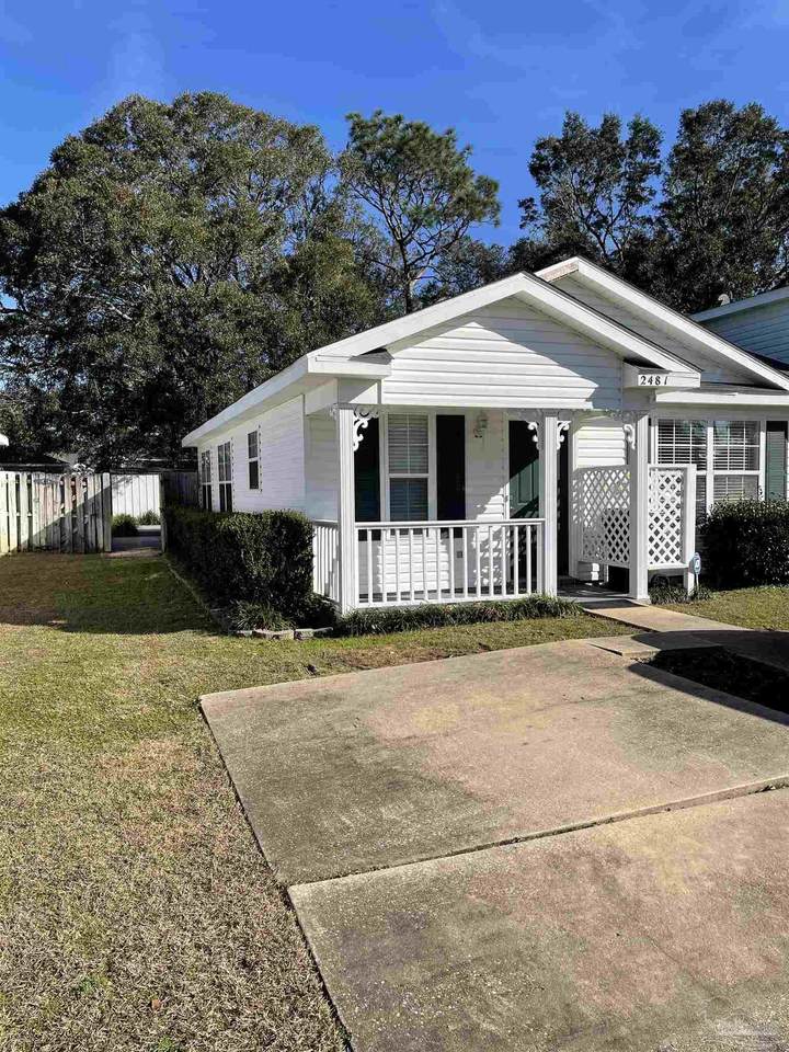 2481 Spyglass Cir - Photo 1