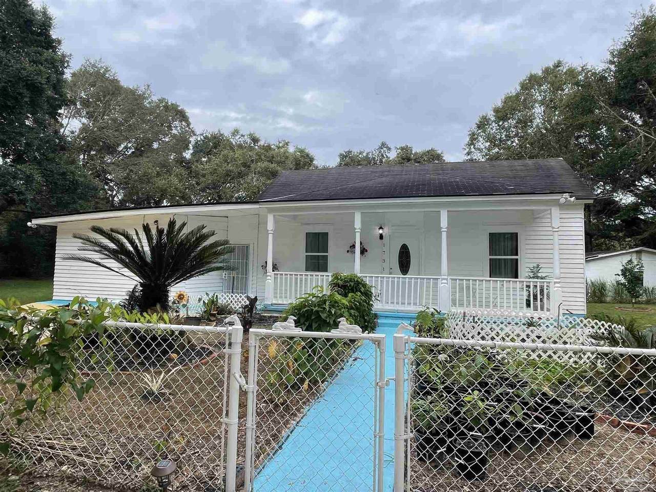 1731 Savage Ln - Photo 1