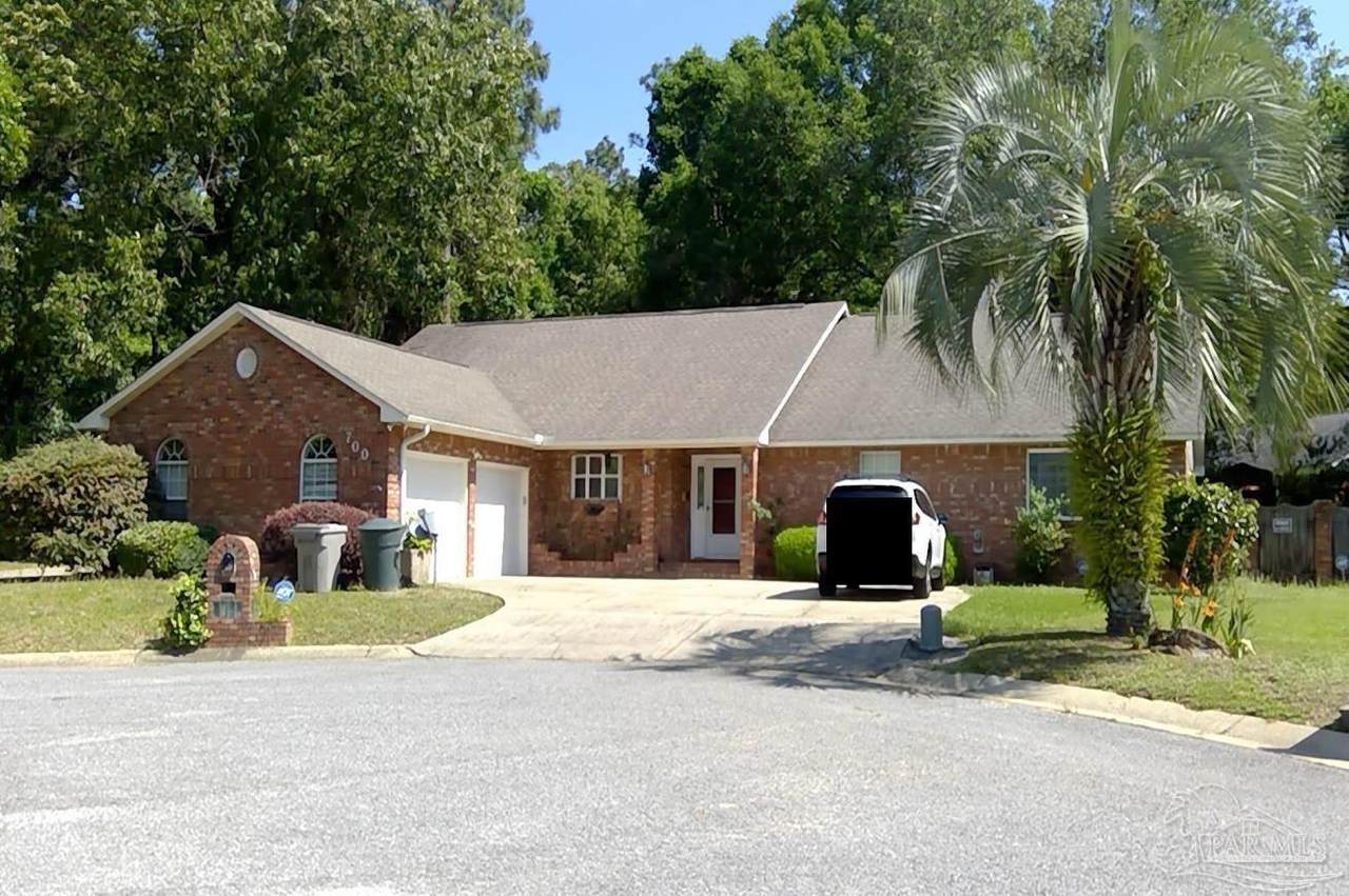 700 Colemo Pl Dr - Photo 1