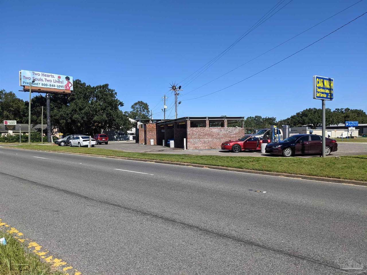 729 New Warrington Rd - Photo 1