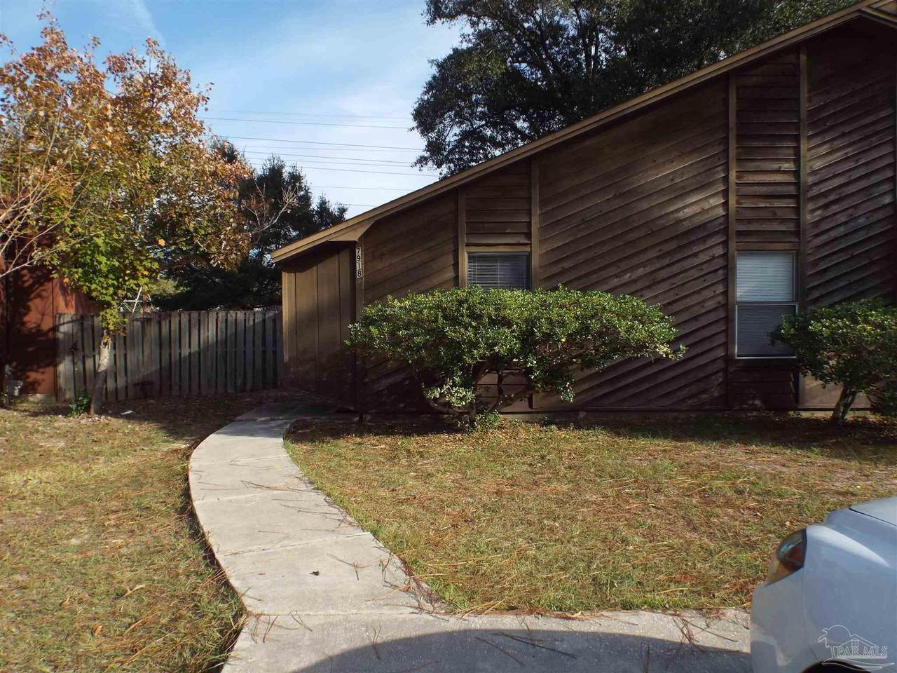 7918 Deborah Dr - Photo 1