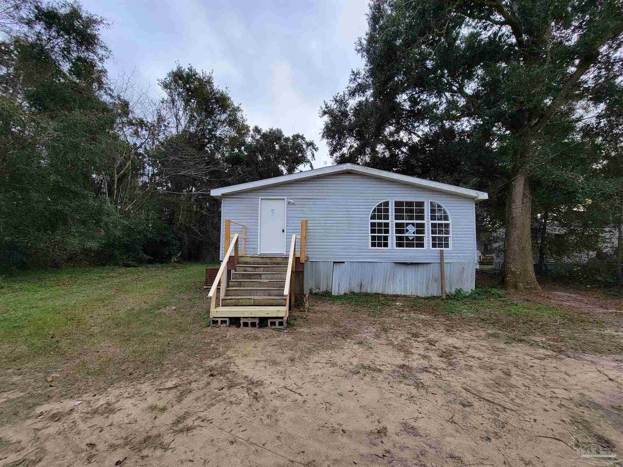661 Smiley Ave - Photo 1
