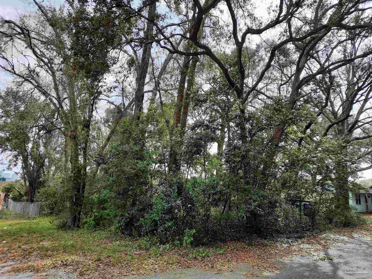 4605 Gregory St - Photo 1