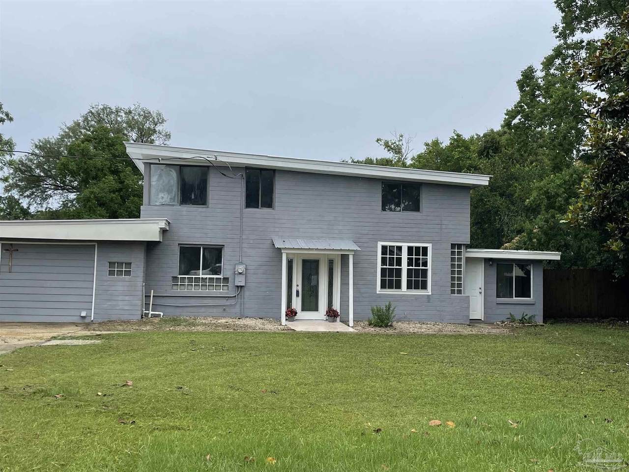 312 Calhoun Ave - Photo 1