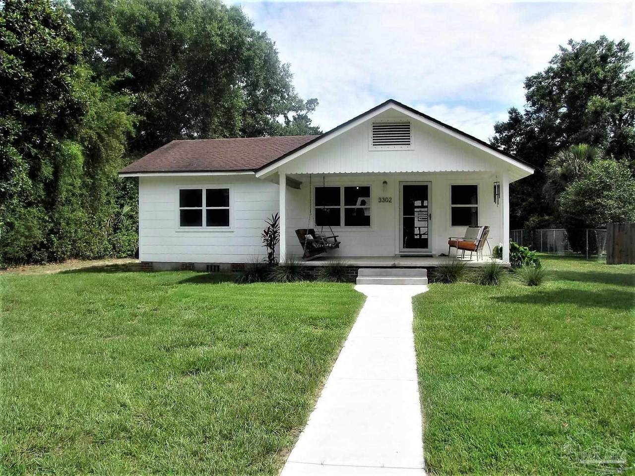 3302 Lloyd St - Photo 1