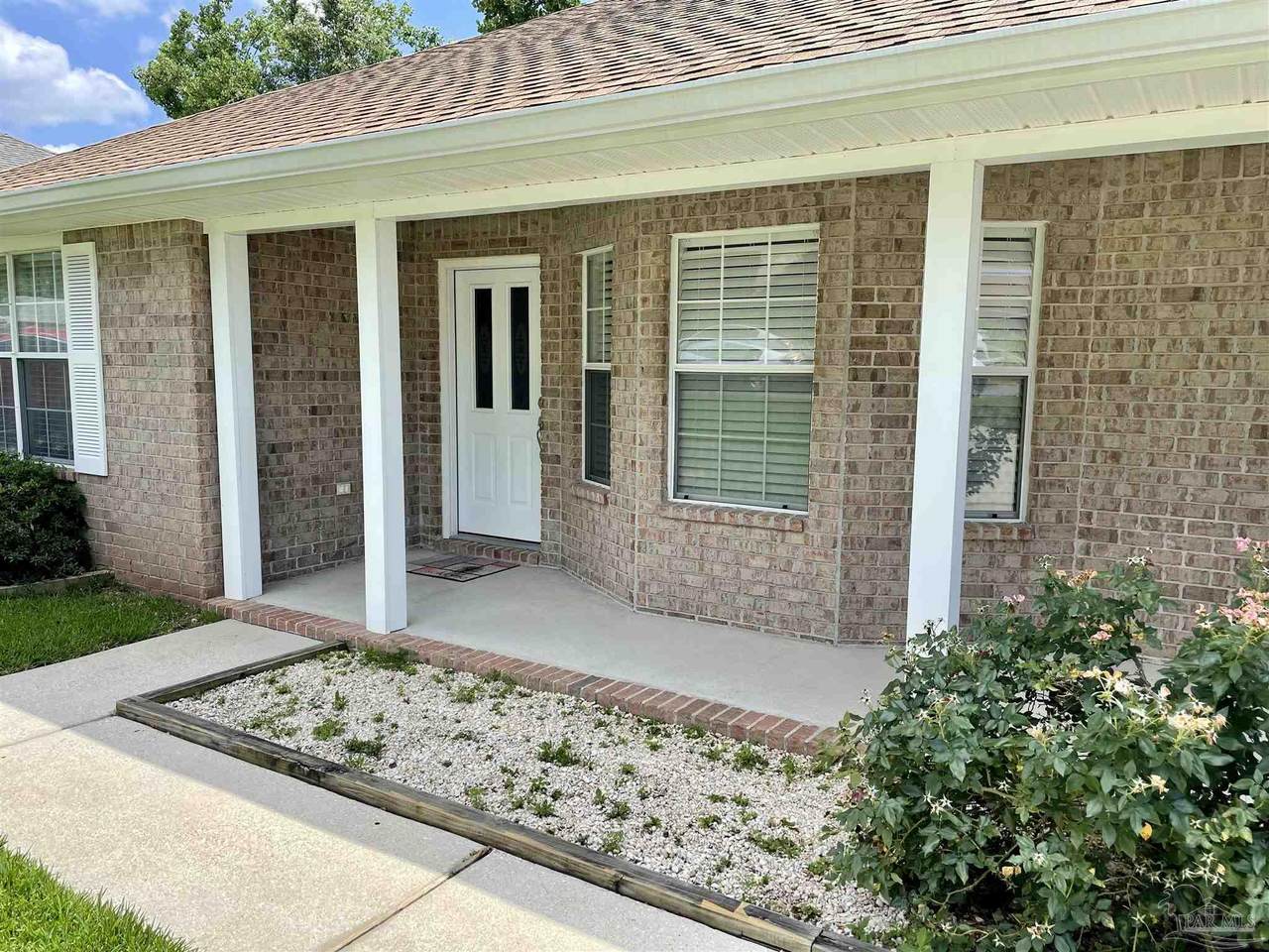 1252 Mazurek Blvd - Photo 1