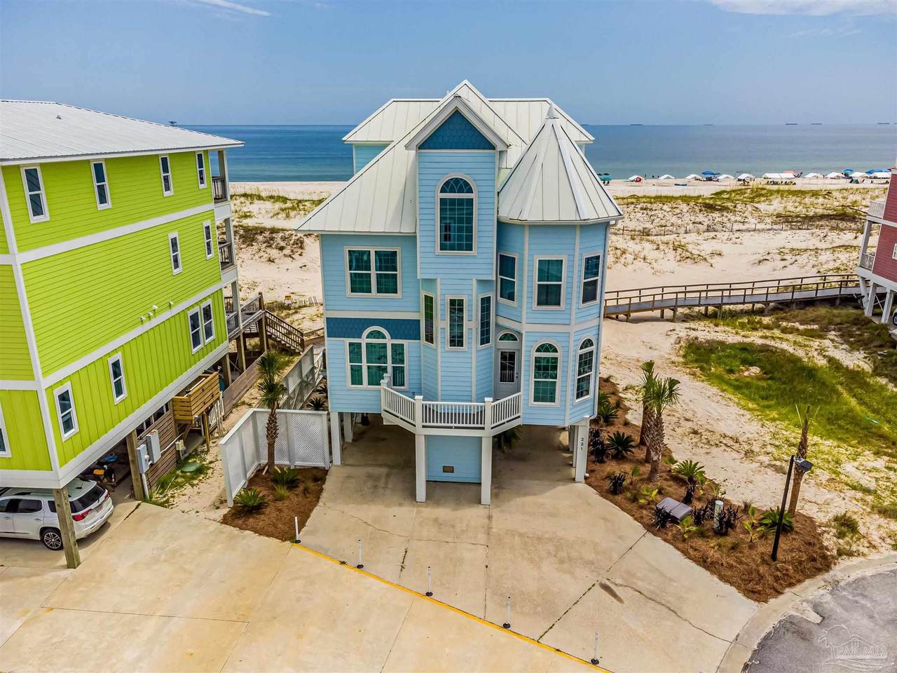 221 Dune Dr - Photo 1