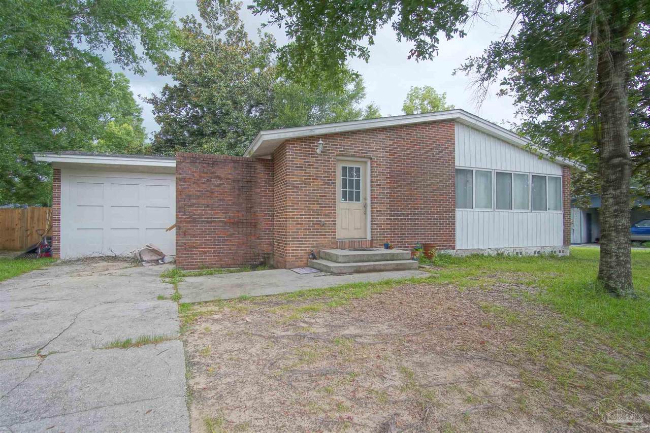 732 Woodmere Dr - Photo 1