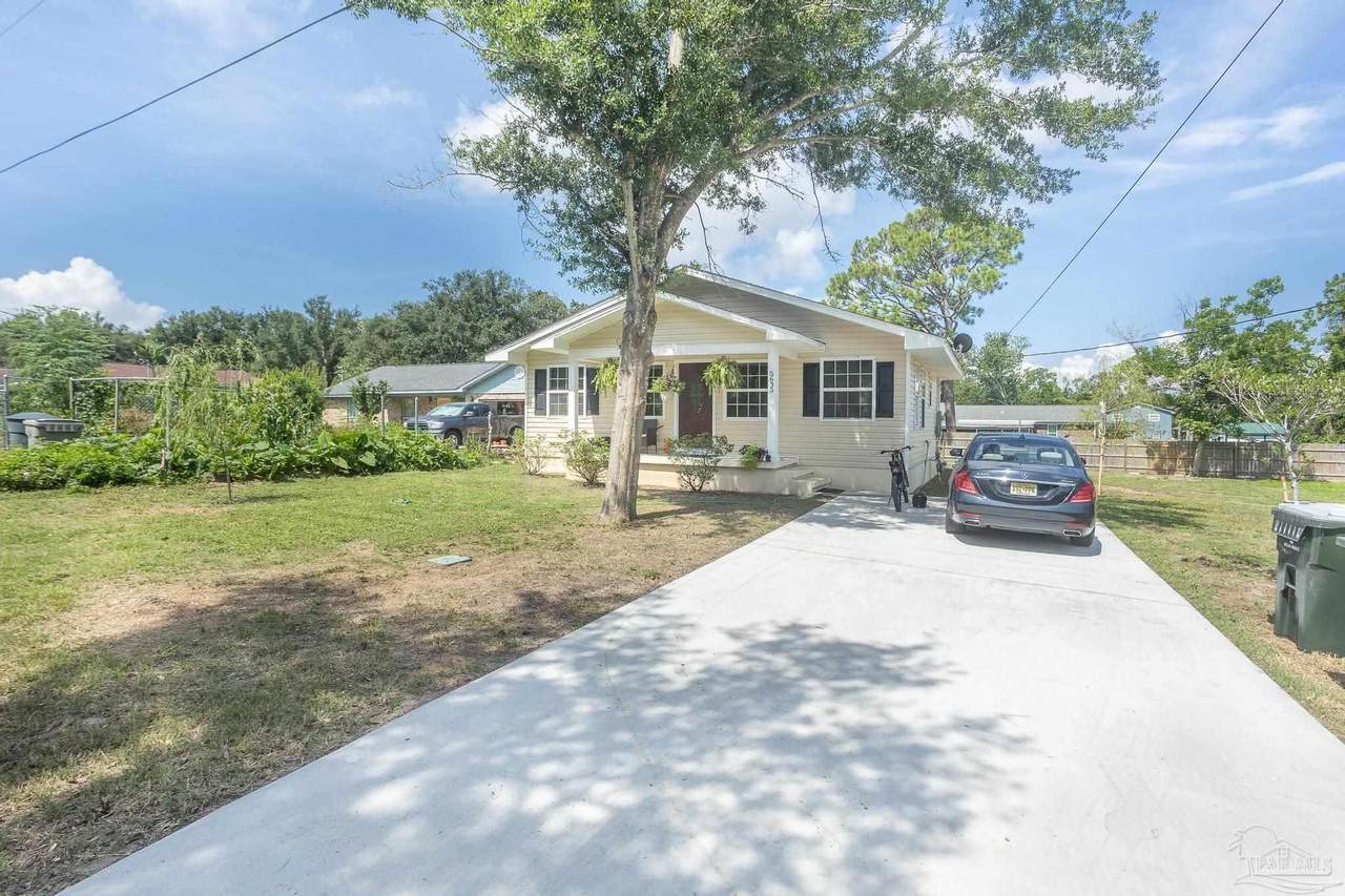 5631 Cruzat Way - Photo 1
