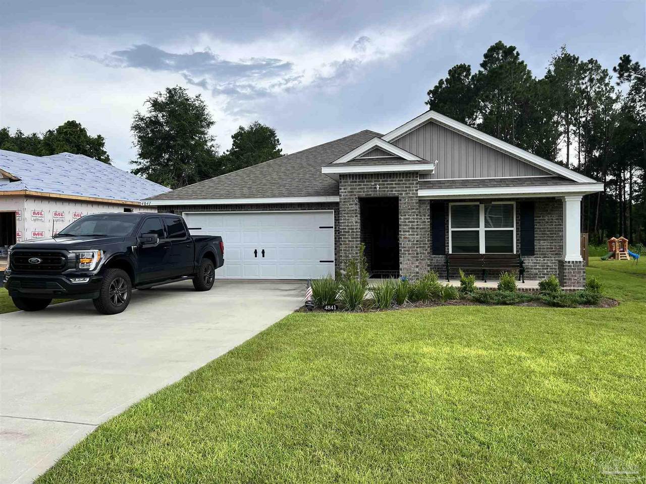 4841 Red Oak Dr - Photo 1
