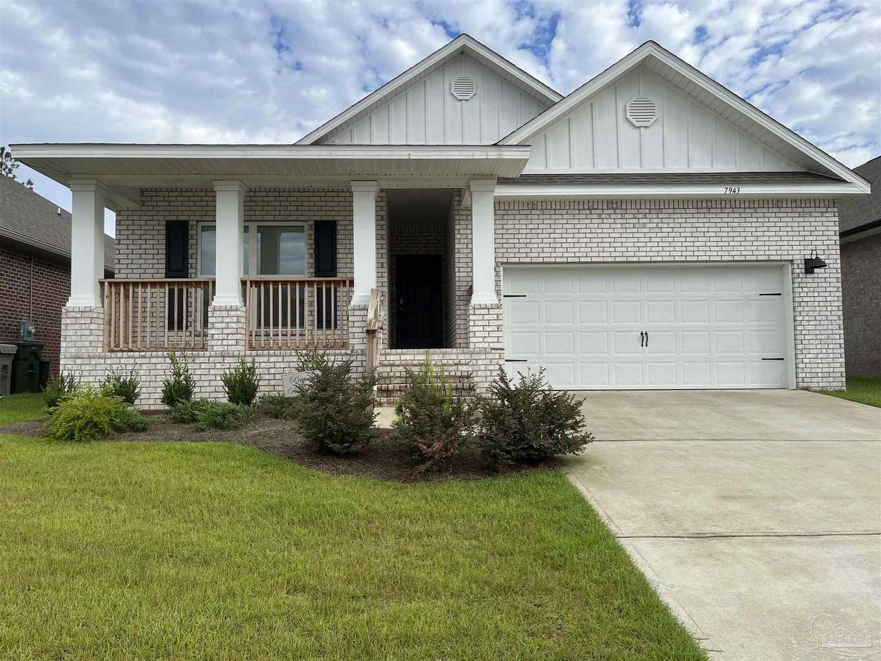 7943 Burnside Loop - Photo 1