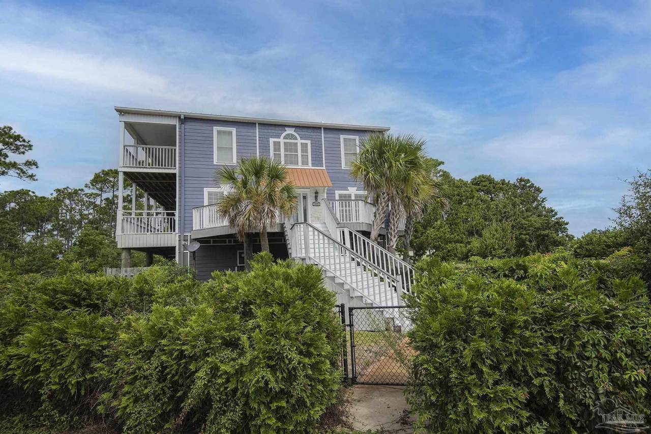 2580 Gulf Breeze Ave - Photo 1
