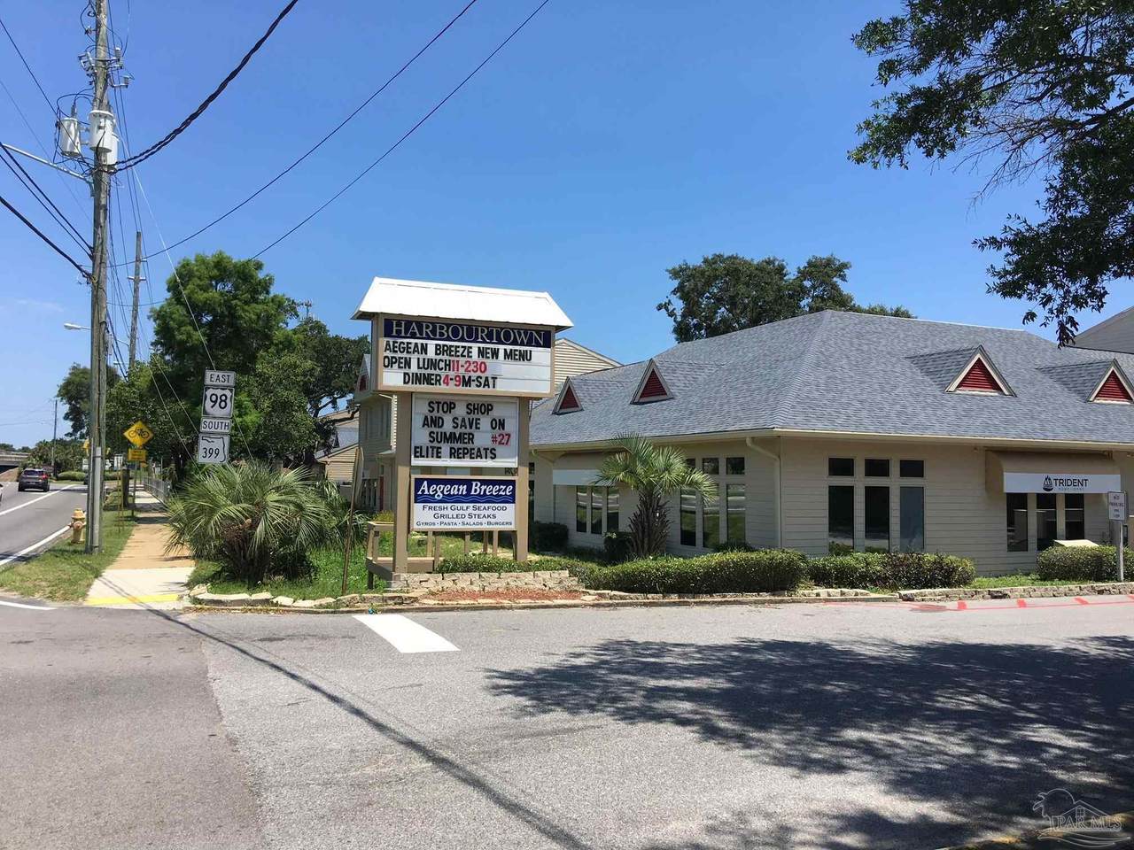 913 Gulf Breeze Pkwy - Photo 1