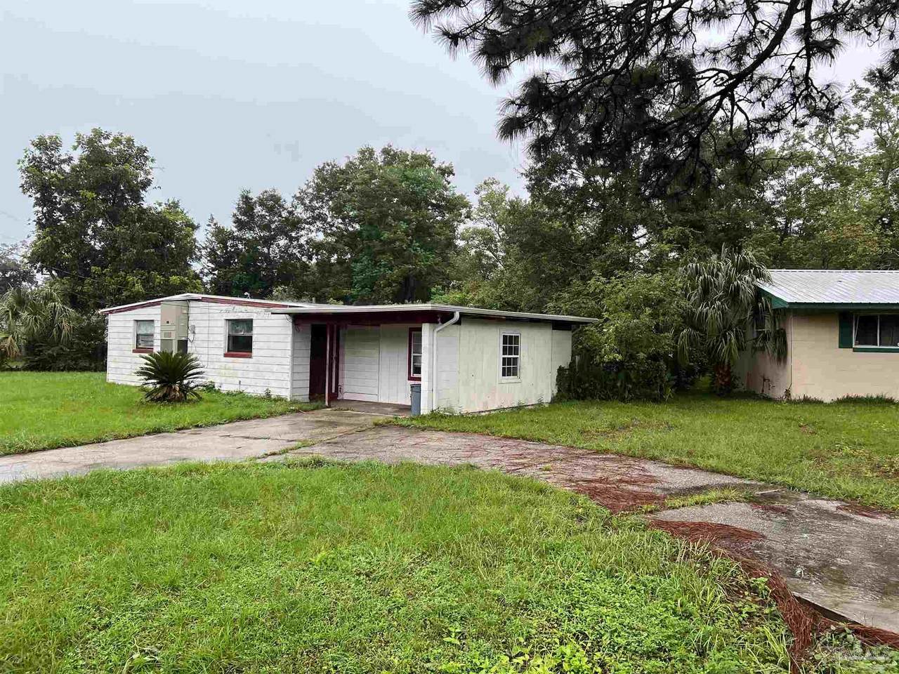 1 Wisconsin Dr - Photo 1