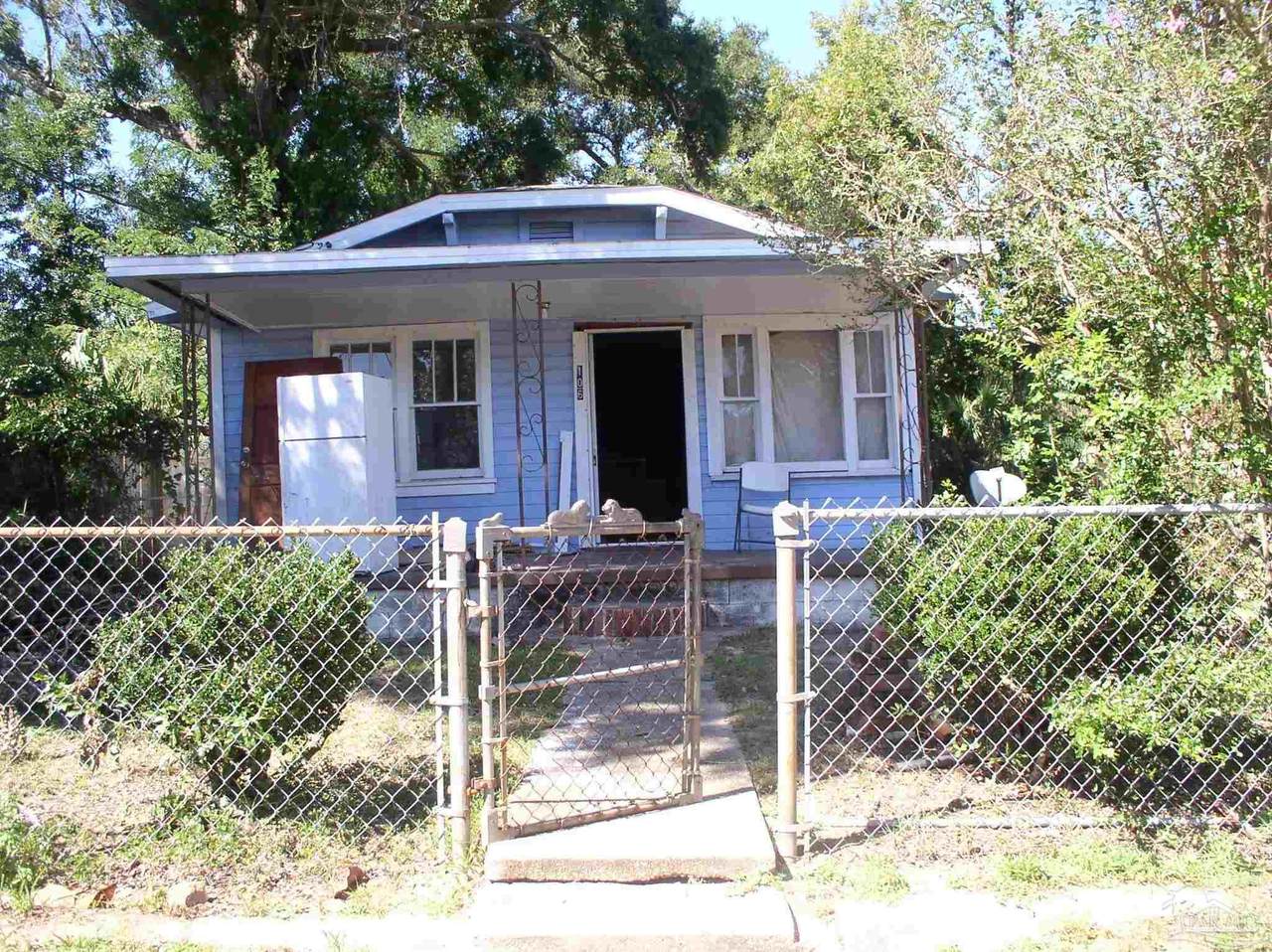 106 Scott St - Photo 1