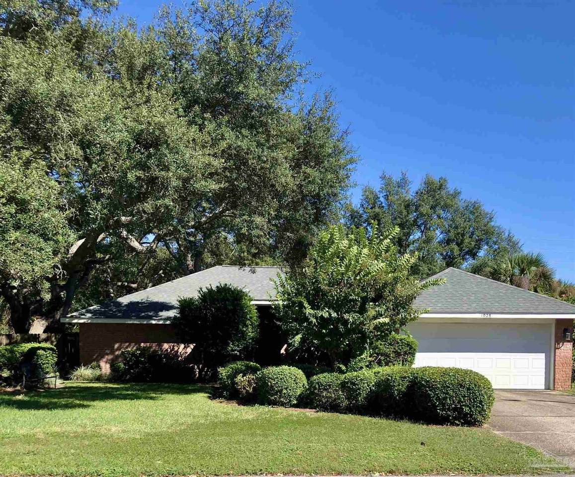 1028 Great Oaks Dr - Photo 1