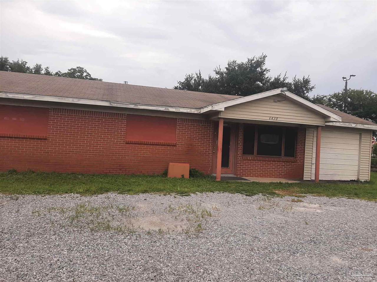 6430 Tippin Ave - Photo 1