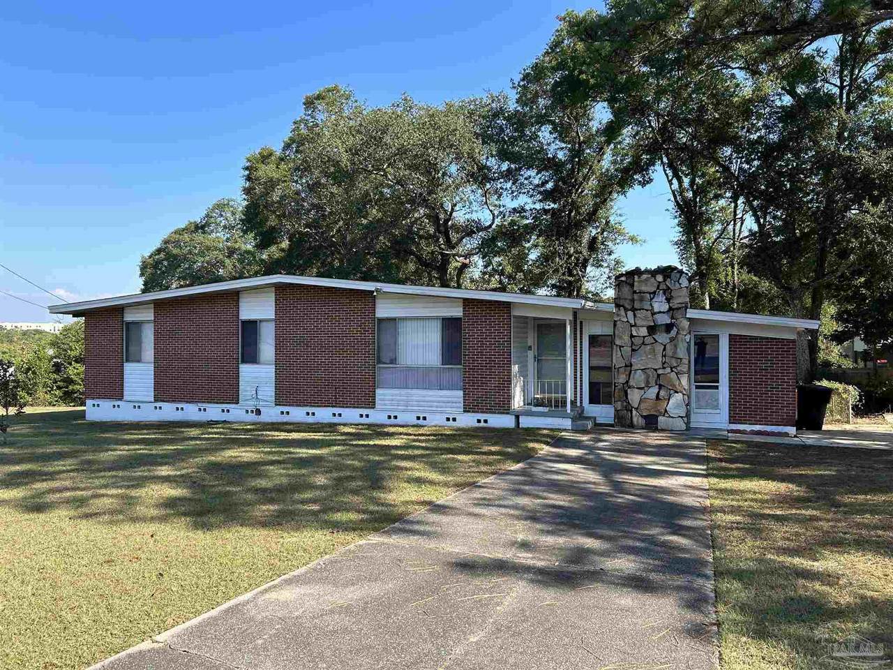 612 Linden Rd - Photo 1