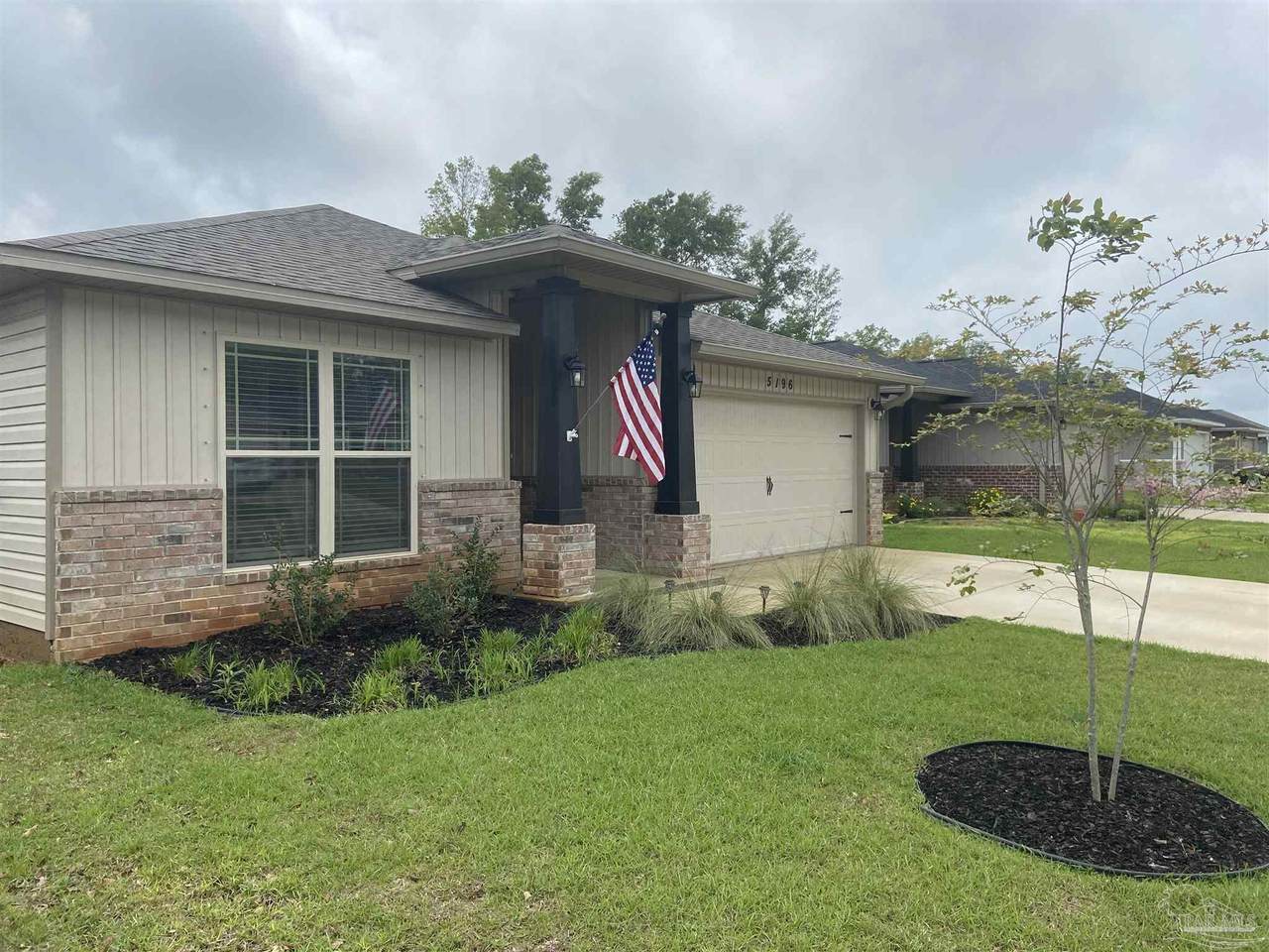 5196 Peach Dr - Photo 1