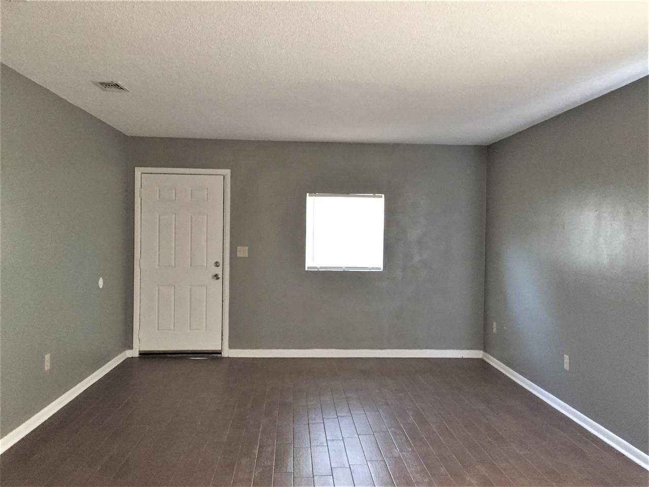 1405 Toni St - Photo 1