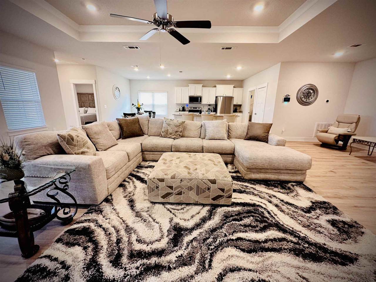 6382 Forest Bay Ave - Photo 1