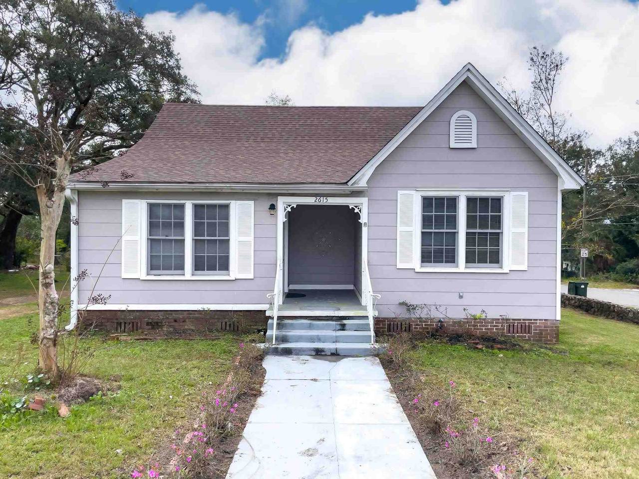 2615 Jackson St - Photo 1