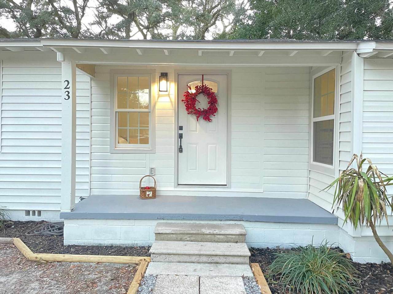 23 Kennington Dr - Photo 1
