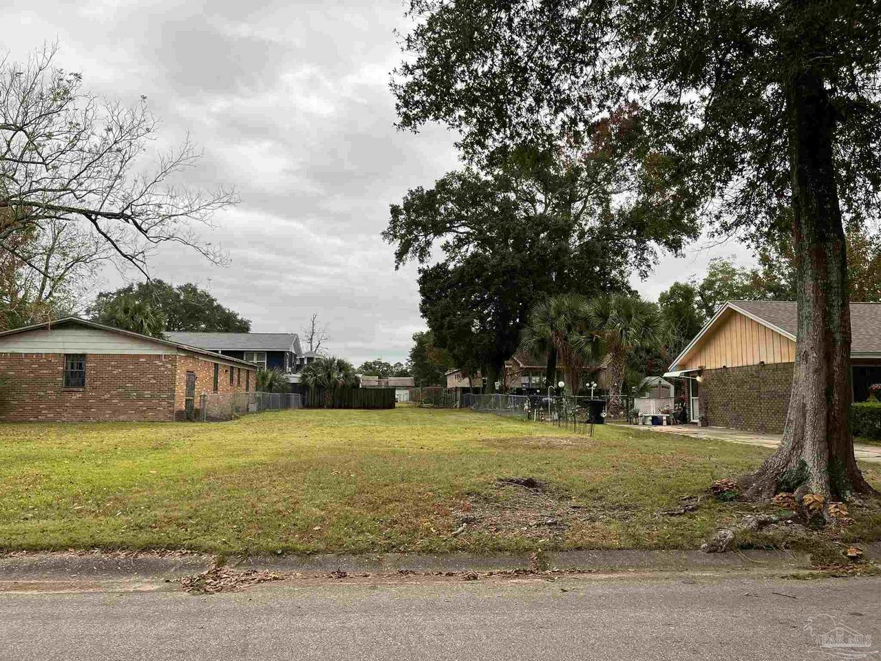 1519 Hatton St - Photo 1