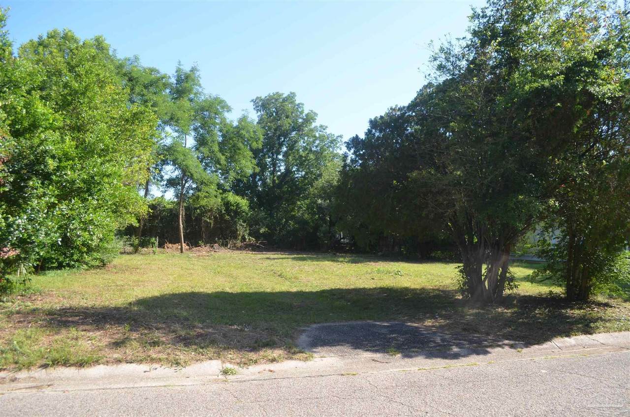 205 Edison Dr - Photo 1