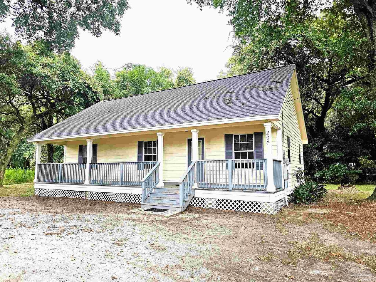 204 Barker St - Photo 1