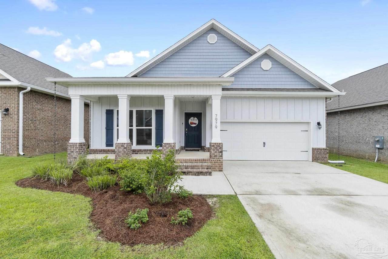 7979 Burnside Loop - Photo 1