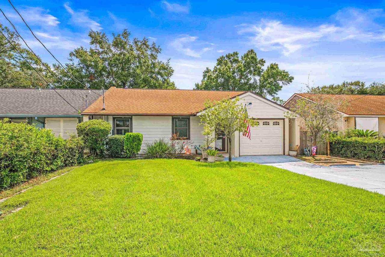 4763 Tradewinds Dr - Photo 1