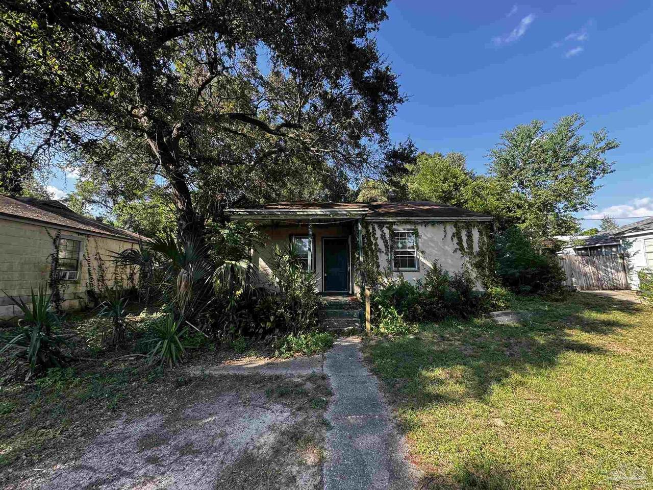 222 Willow St - Photo 1