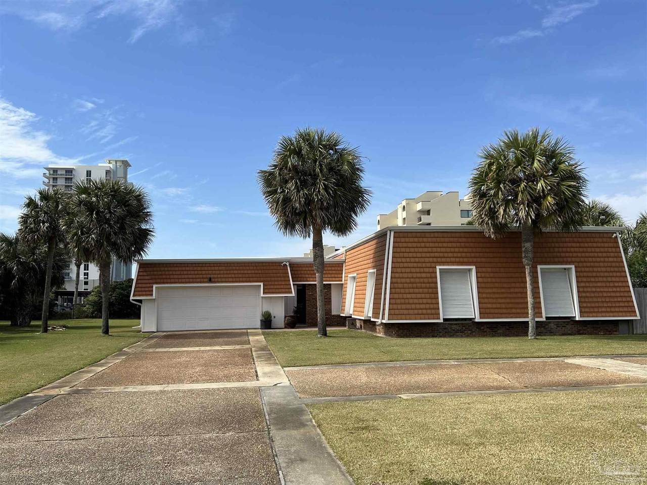 8 Sabine Dr - Photo 1