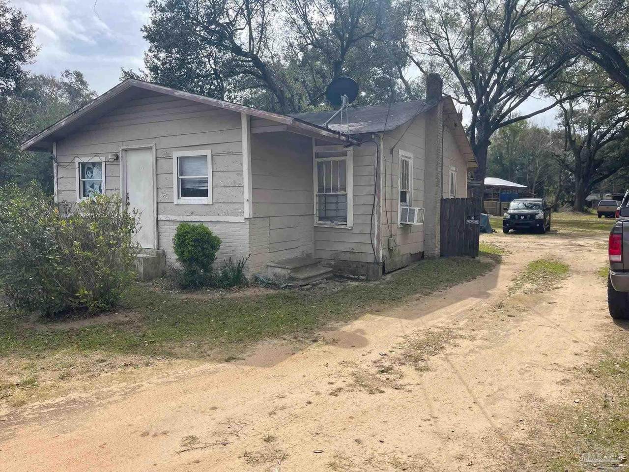 4421 Jackson St - Photo 1