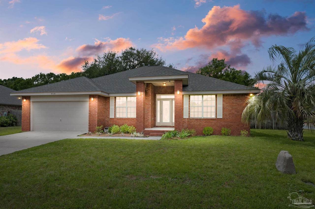 4574 Belvedere Cir - Photo 1