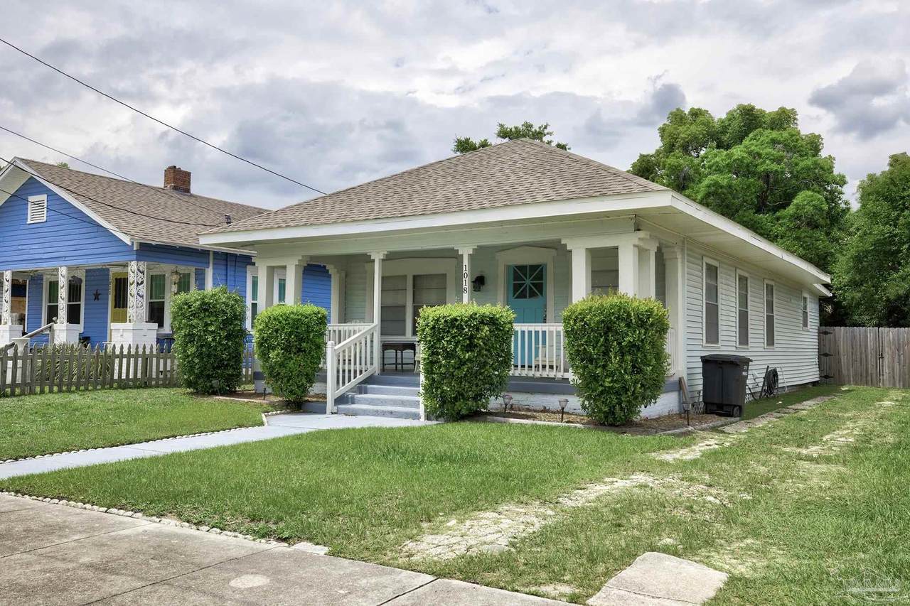 1018 Gregory St - Photo 1