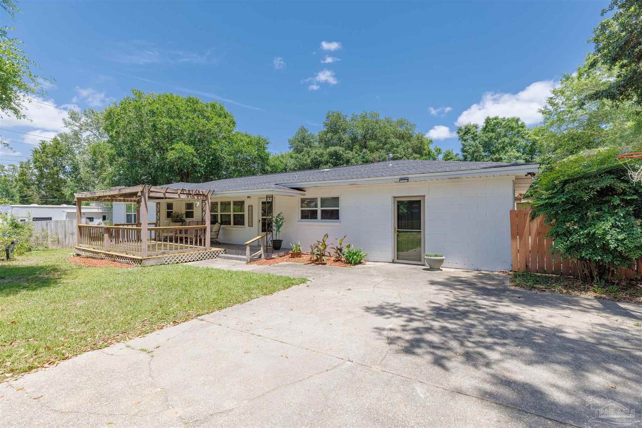 1424 Chemstrand Rd - Photo 1