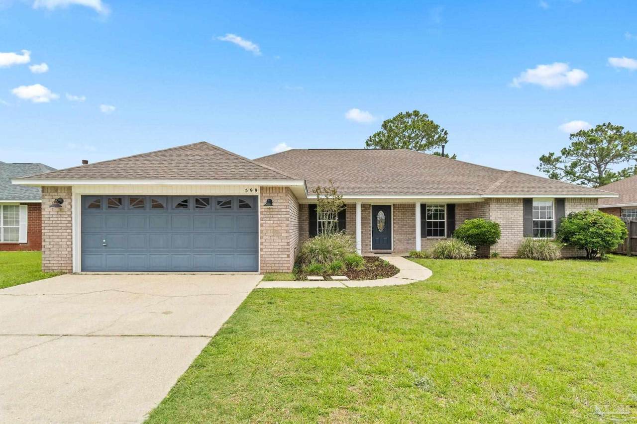 599 Batten Blvd - Photo 1