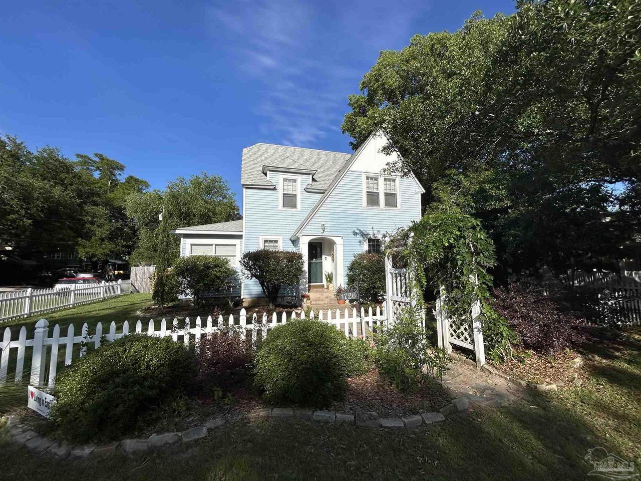 1726 15th Ave - Photo 1