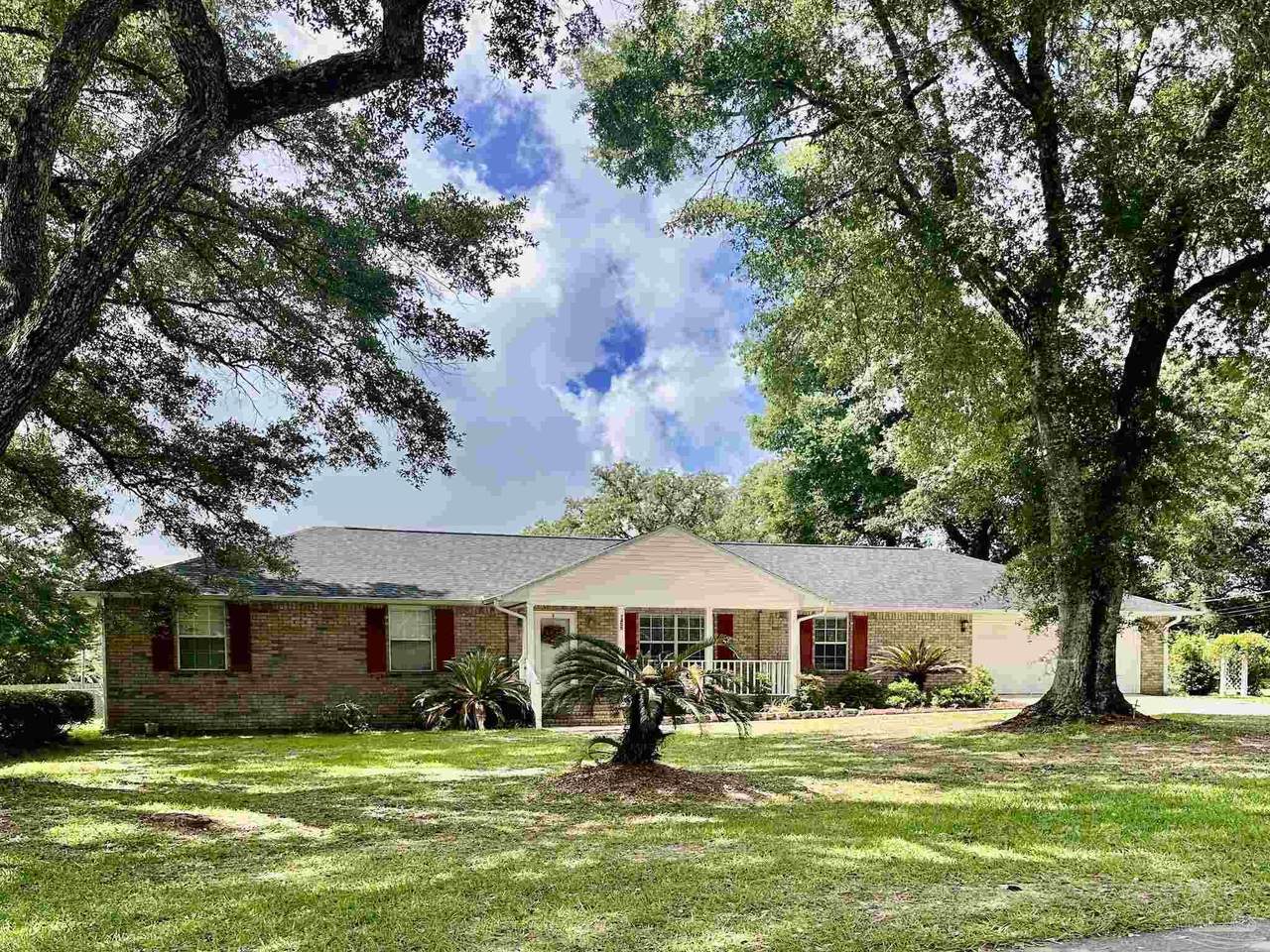 1405 Aquila Dr - Photo 1