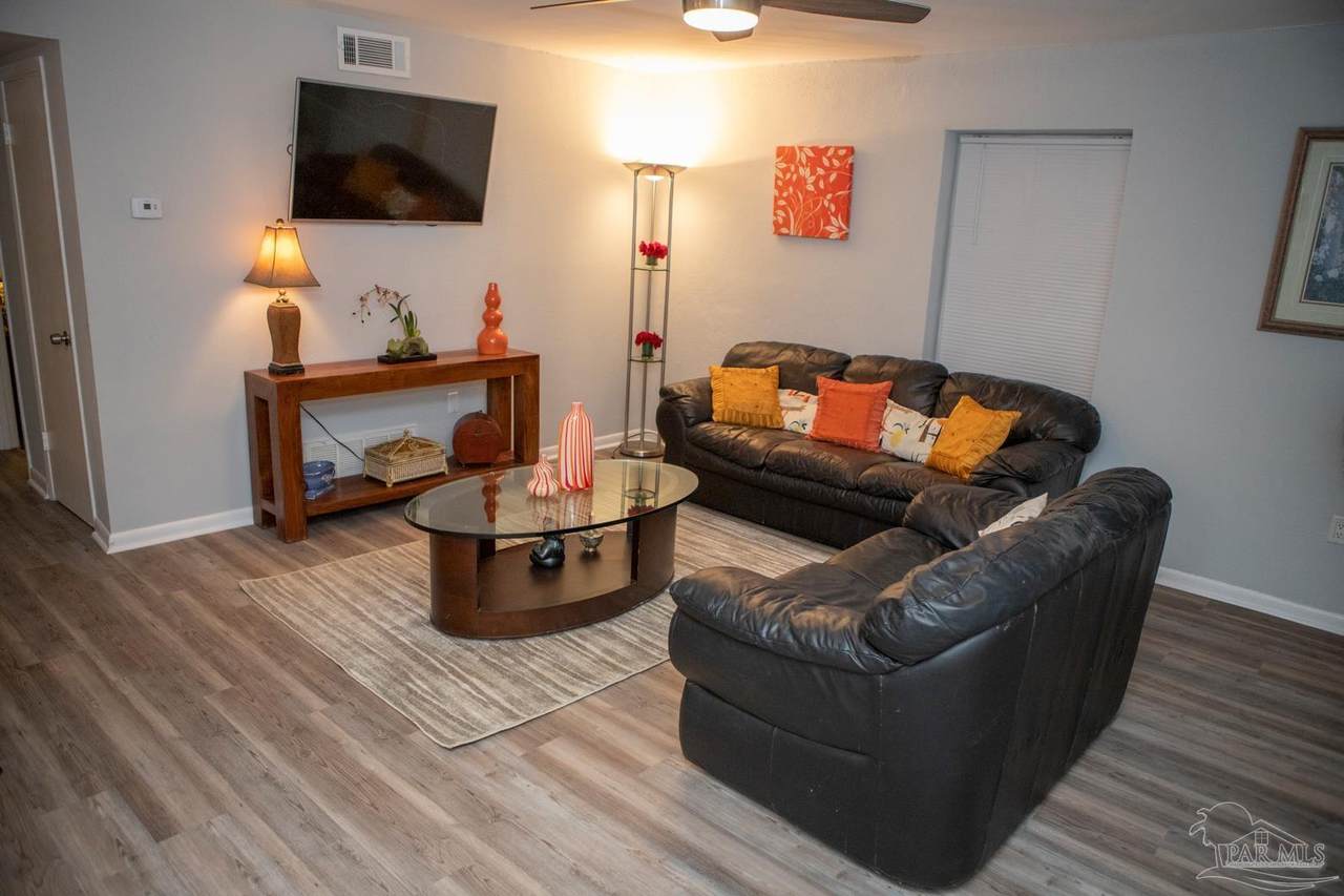 300 Bayou Blvd - Photo 1