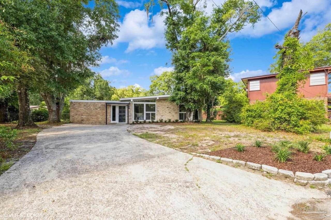 6463 Barnes St - Photo 1