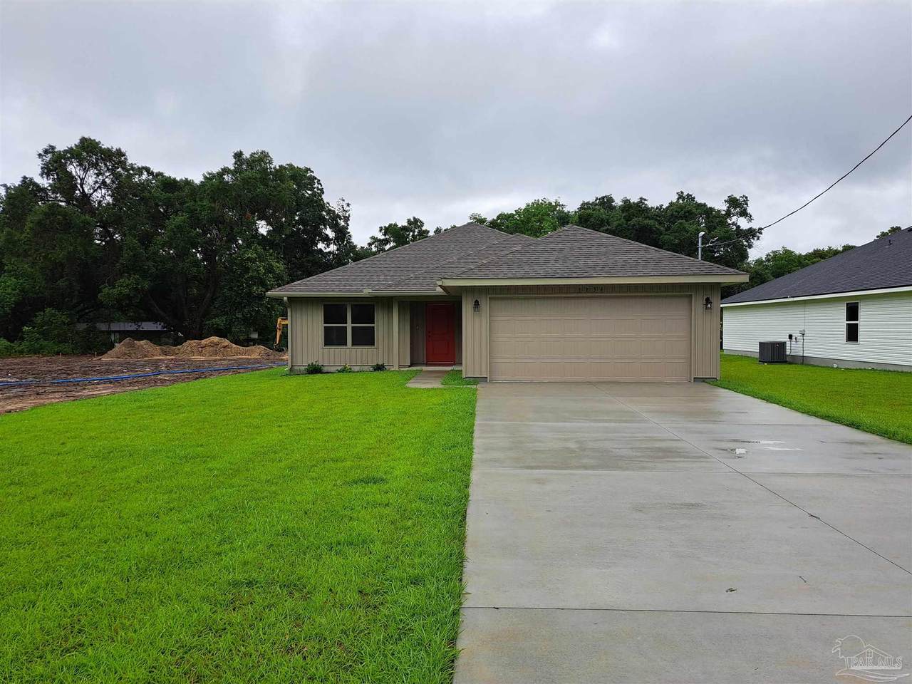 7834 Tippin Ave - Photo 1