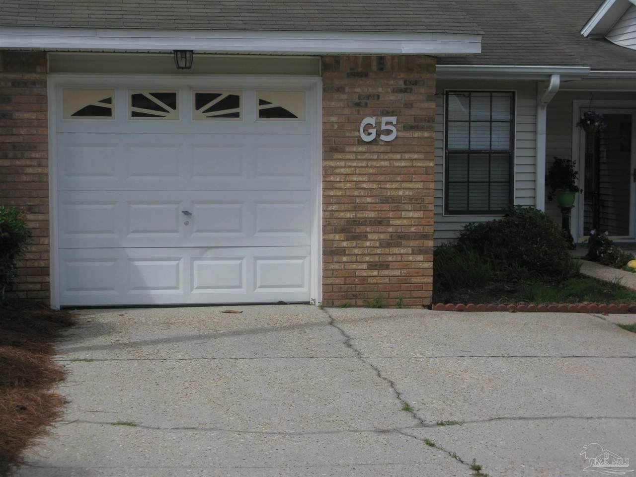 5051 Grande Dr - Photo 1