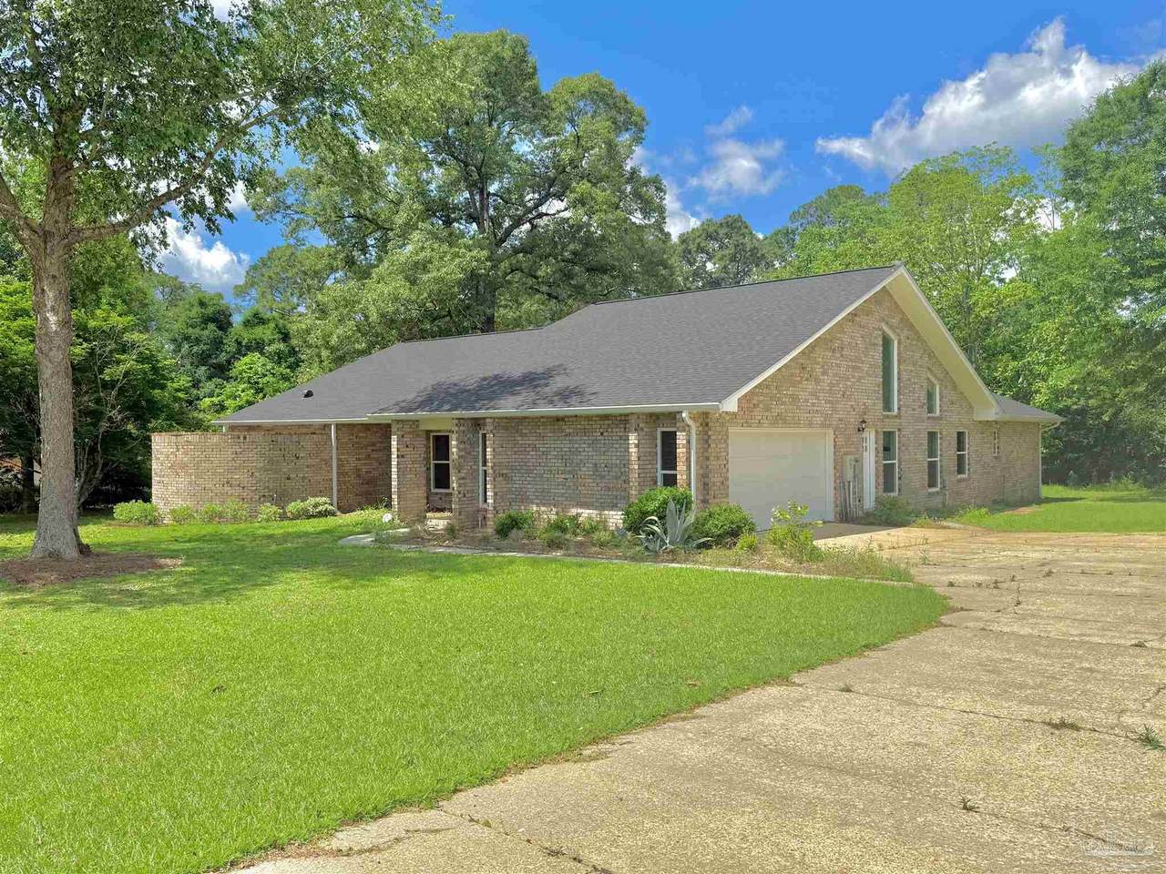 3049 Creekwood Dr - Photo 1