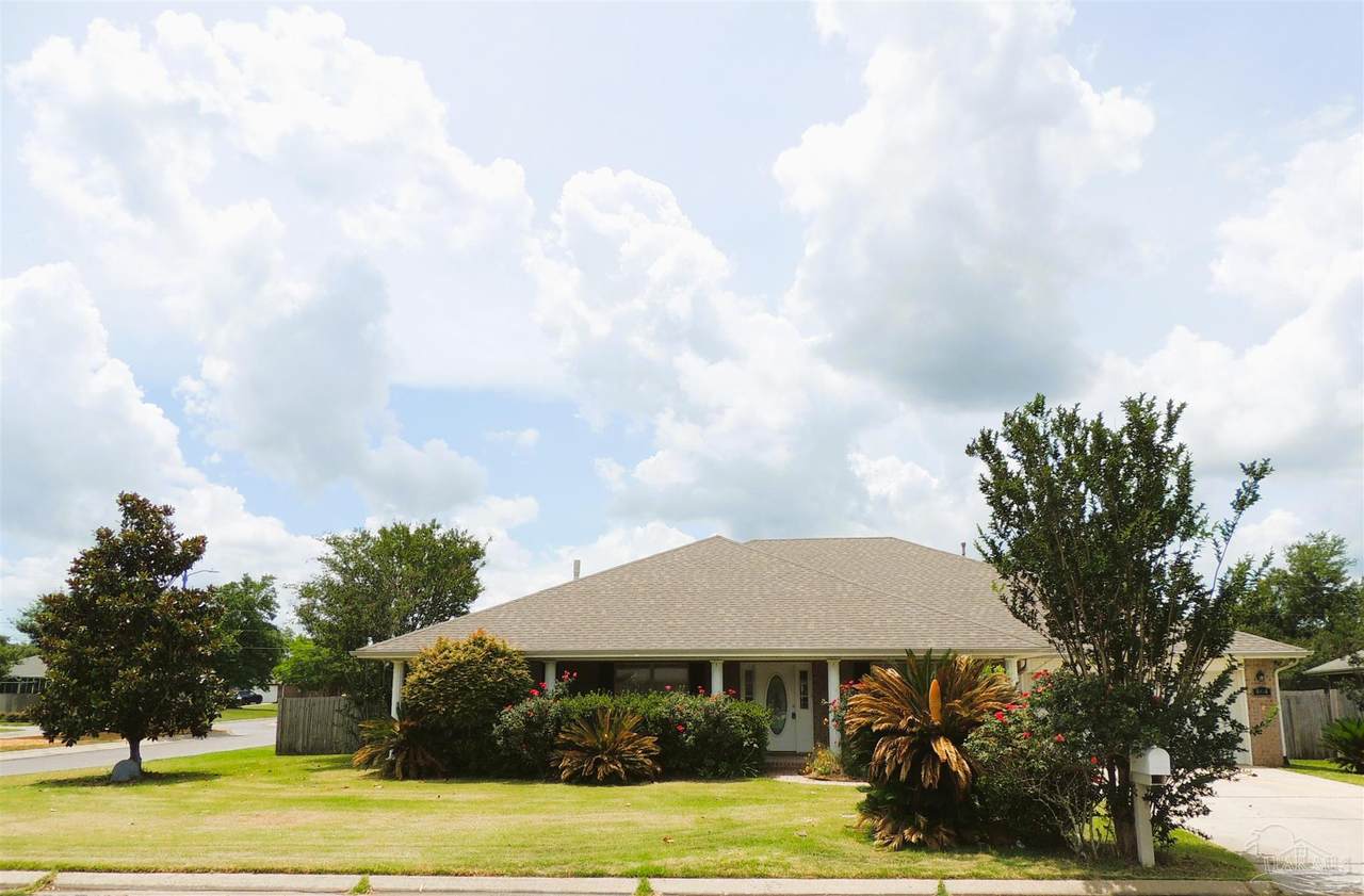 4814 Belvedere Cir - Photo 1